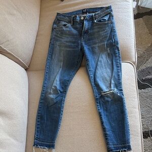 GAP Women's Distressed Ankle Jeans - Blue